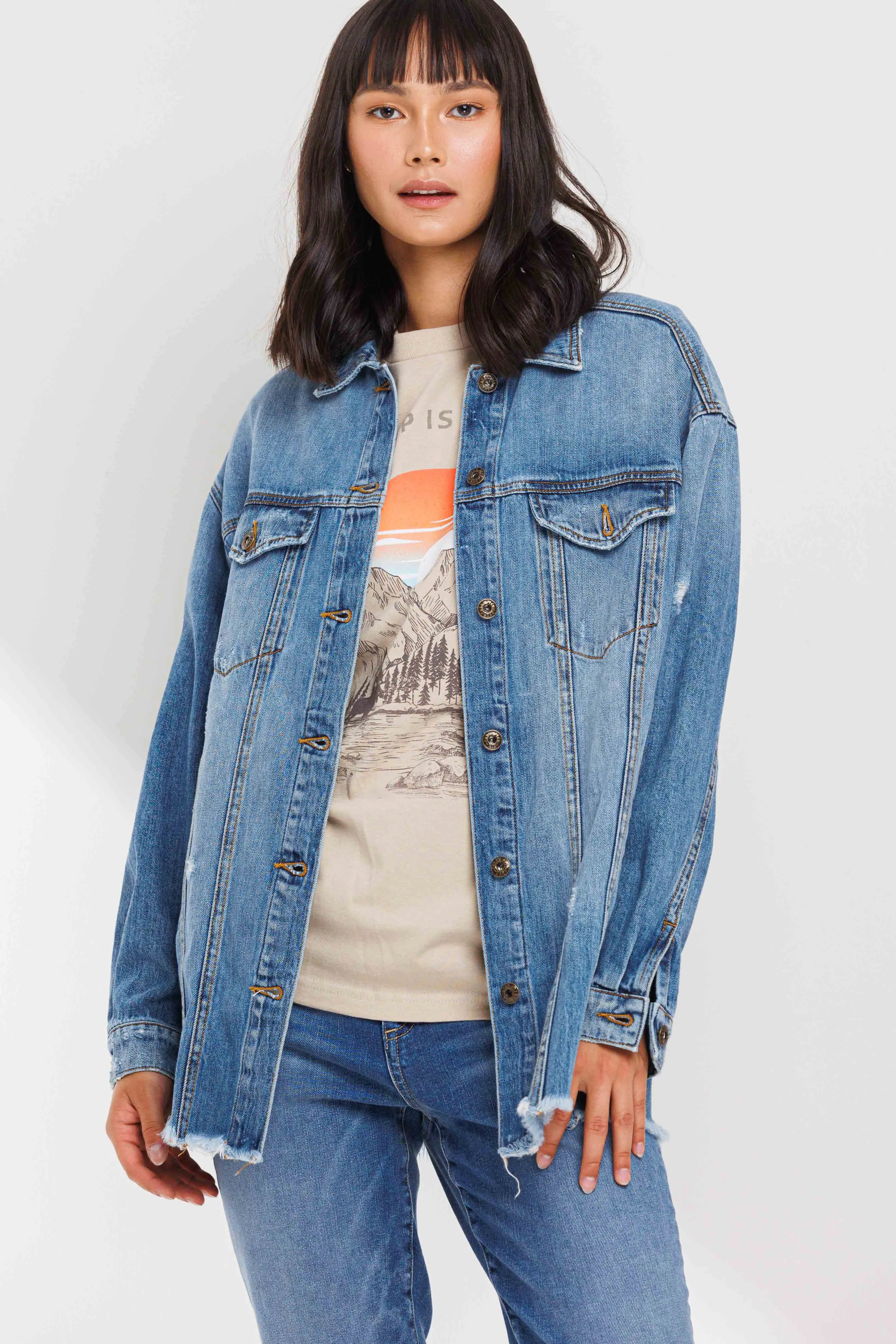 DISTRESSED DROP SHOULDER OVERSIZED DENIM BUTTON UP JACKET WITH FRAY HEM / SP-J4252