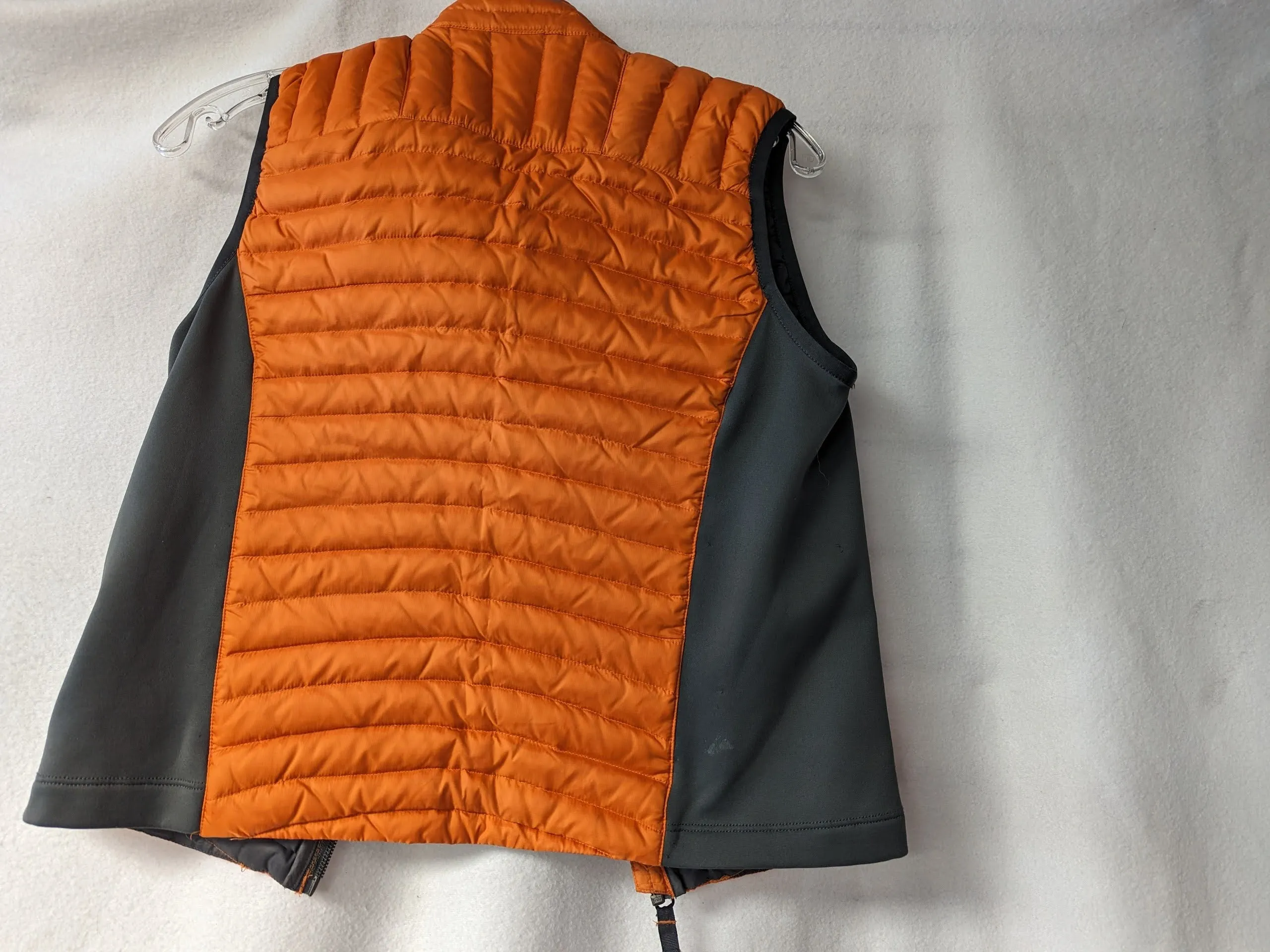 Eddie Bauer First Ascent Youth Puffer Vest Size Youth Large Color Orange Used