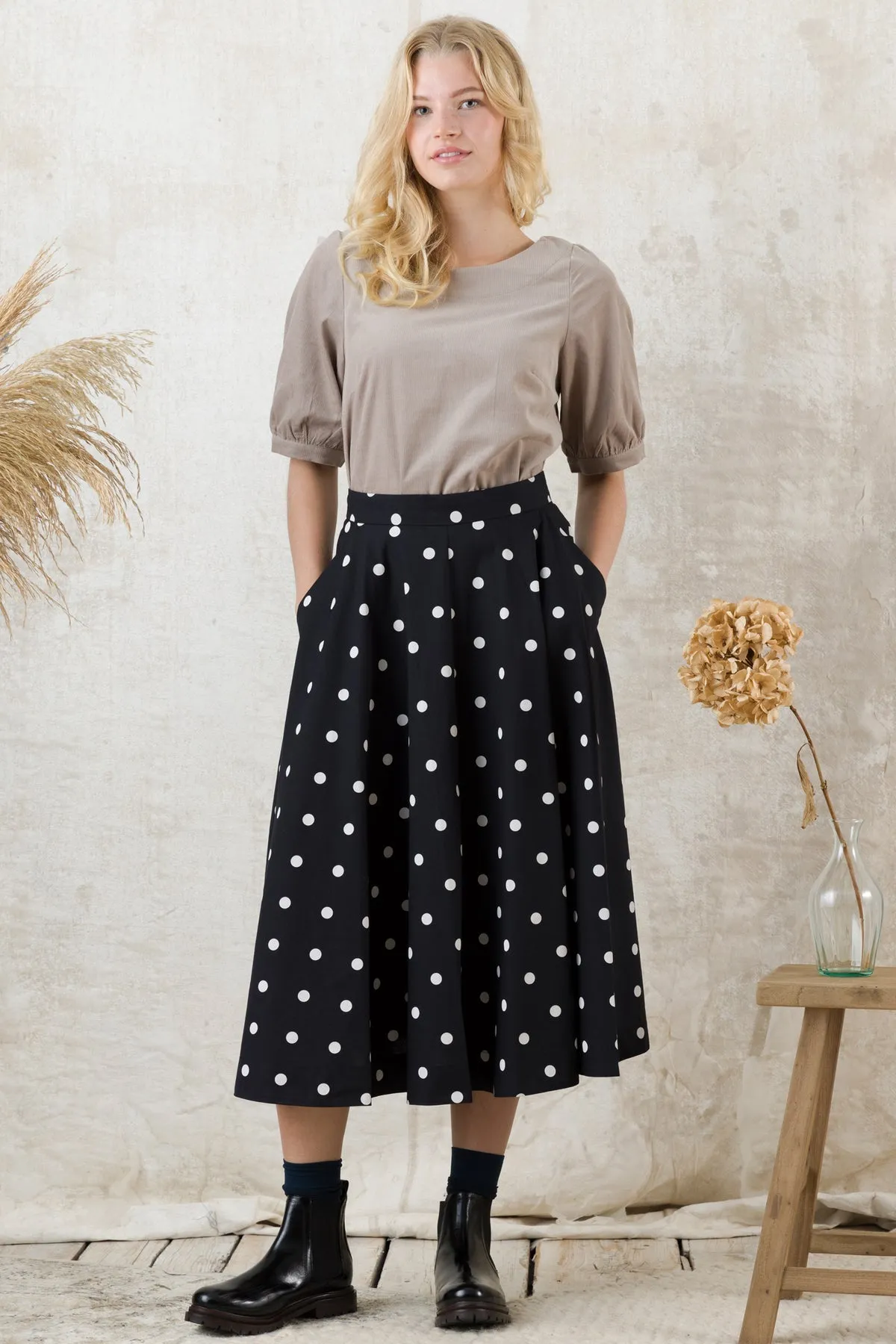 Emily & Fin Sandy Liquorice Spot Skirt - XS