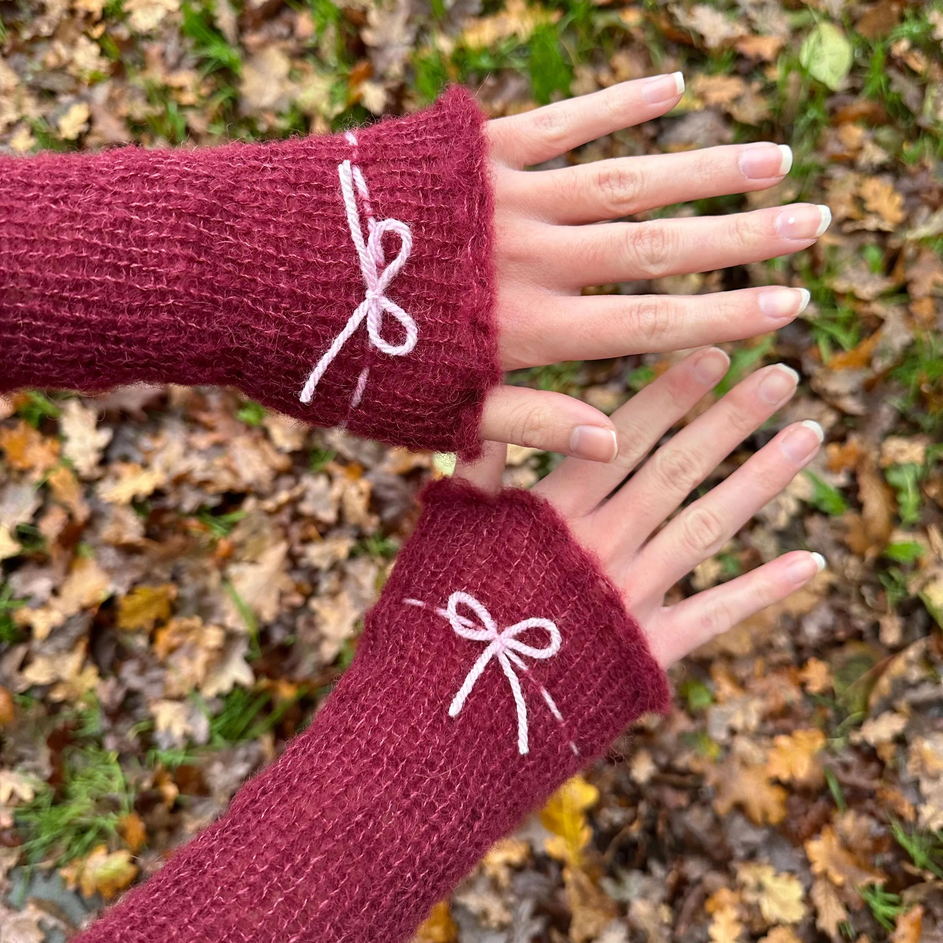 Handmade knitted mohair bow gloves in burgundy and baby pink - with thumb hole