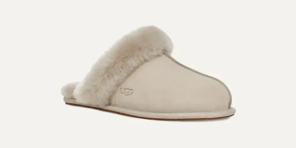 UGG® Women's Scuffette ll