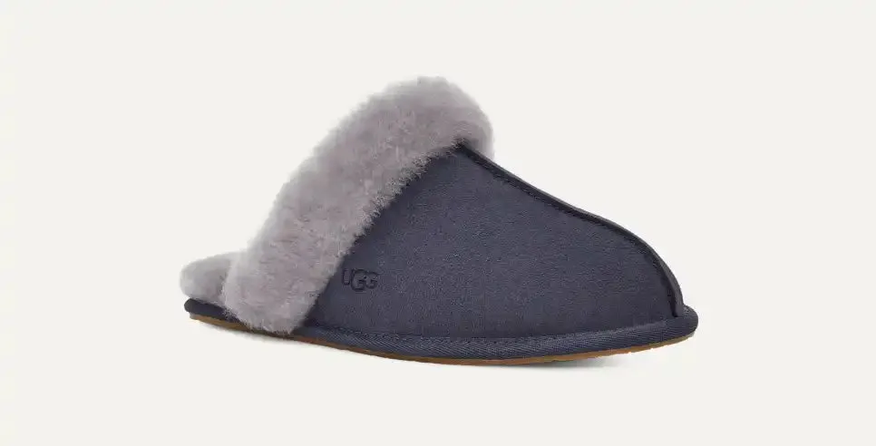 UGG® Women's Scuffette ll