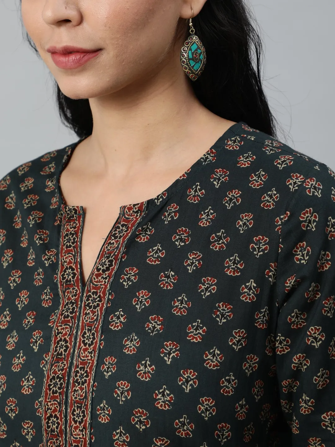 Women Green Printed Tunic With Three Quarter Sleeves